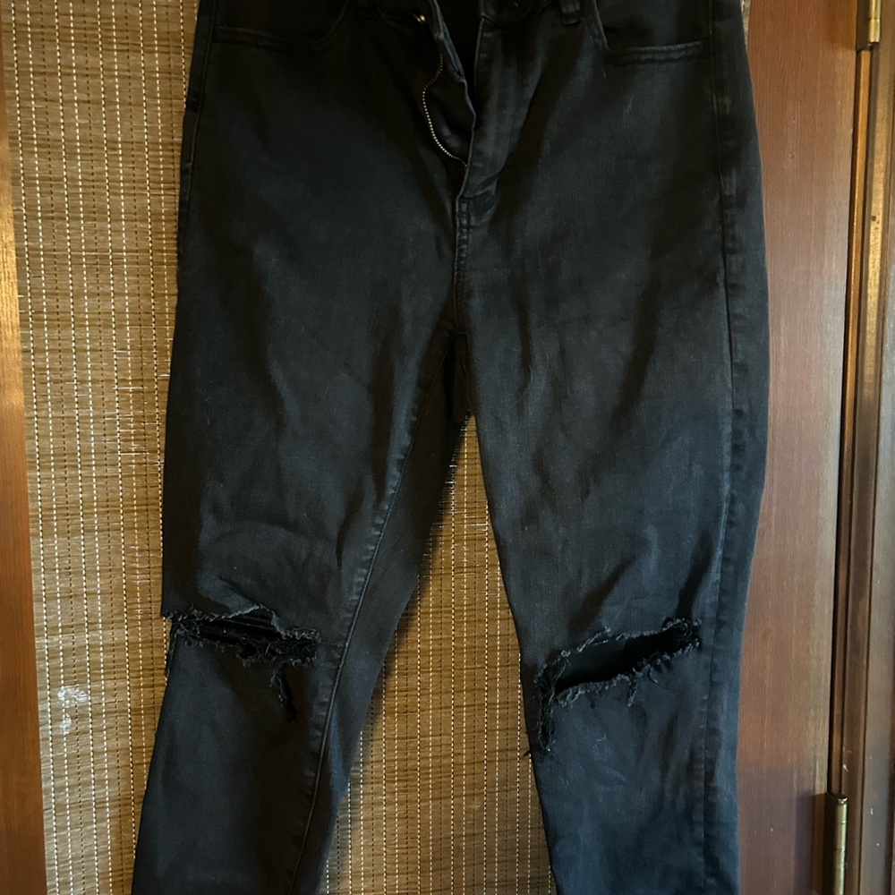 American Eagle black distressed jeans
